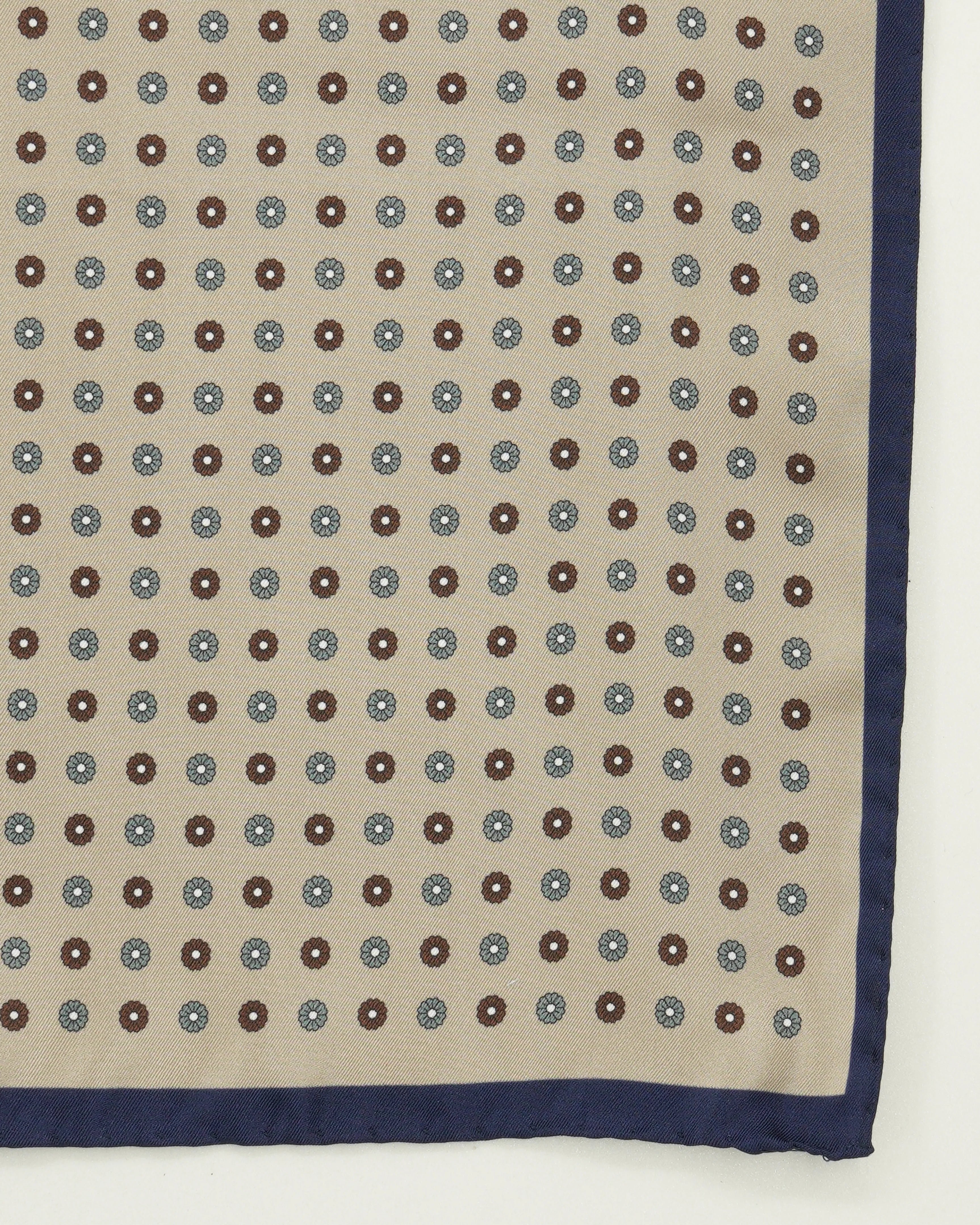 Altea Pocket Square Pure Silk Floral Beige