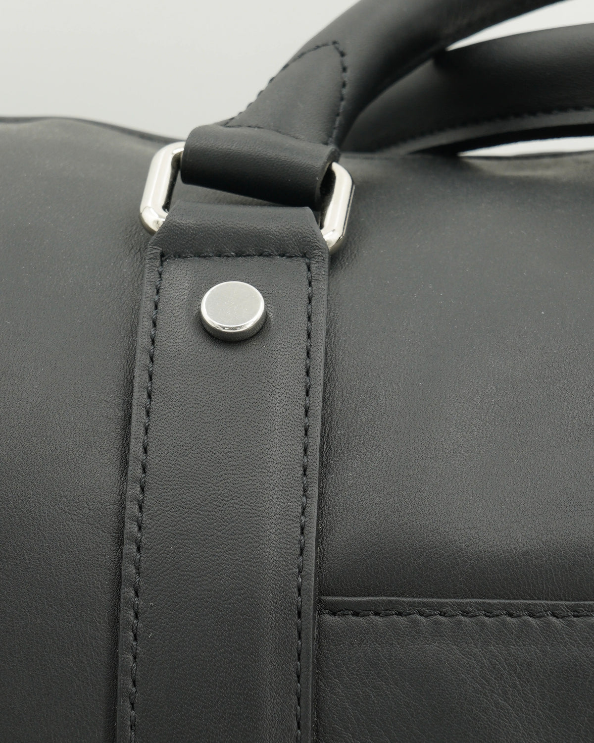Doucals Weekend Bag Leather Black